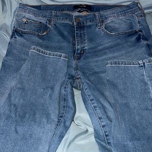 Low rise skinny jeans